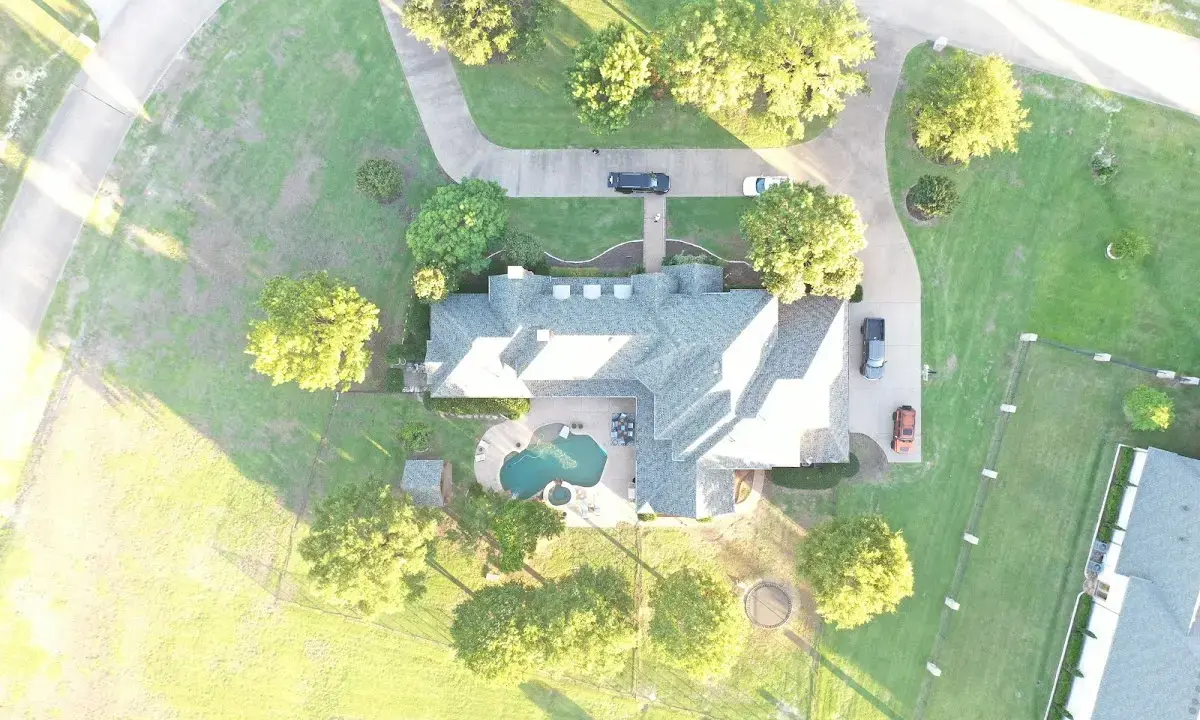 New shingle roof installation on a home in Roseburg